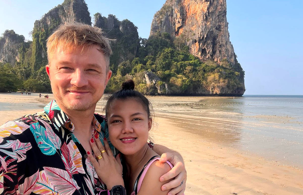 Kristian Ole Rørbye og kone Chompoo